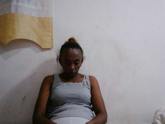 Sinah live cam preview