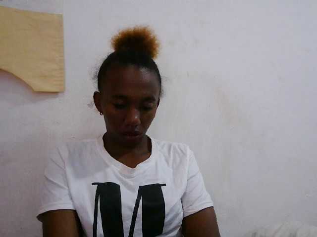 Sinah live cam preview