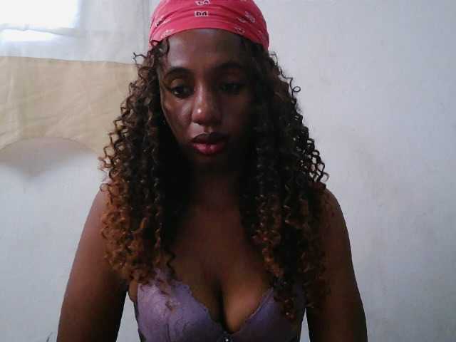 Sinah live cam preview