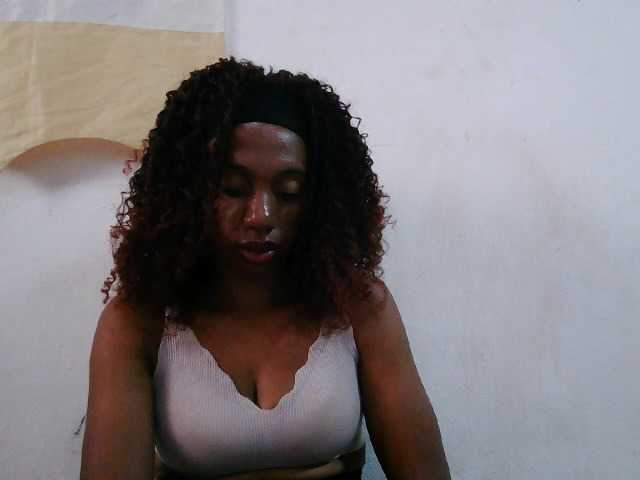 Sinah live cam preview