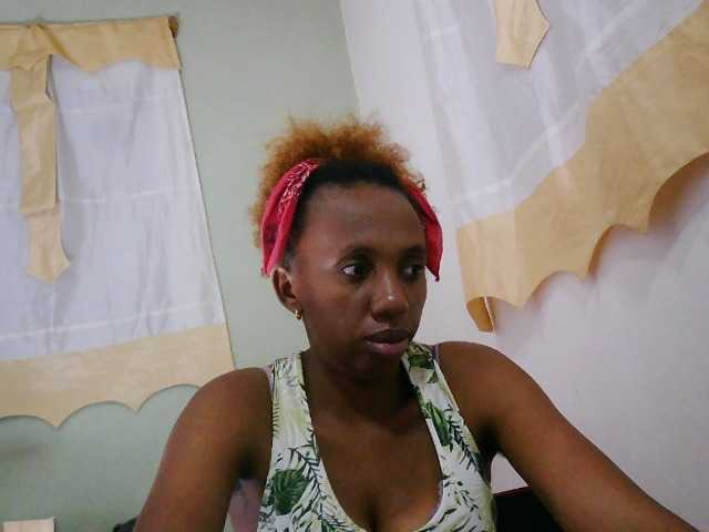 Sinah live cam preview