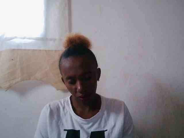 Modèle: Sinah