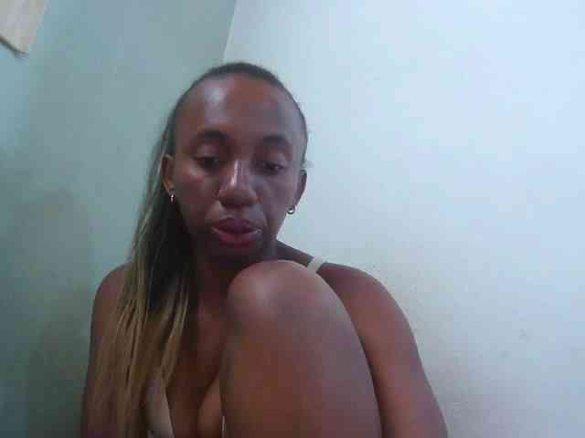 Modèle: Sinah