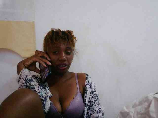 Modèle: Sinah