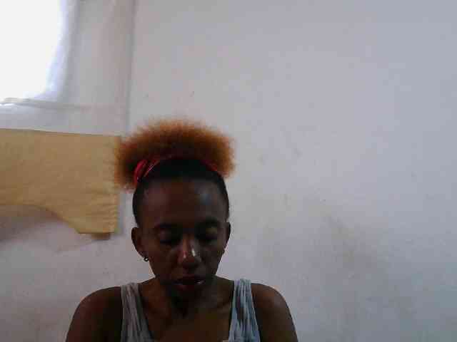 Modèle: Sinah