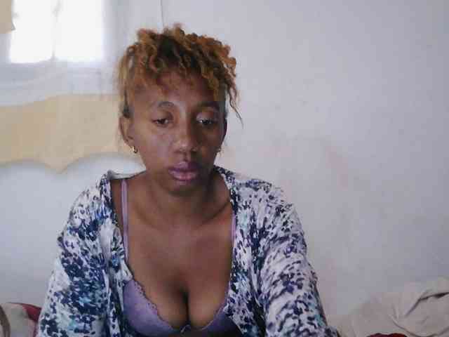 Modèle: Sinah