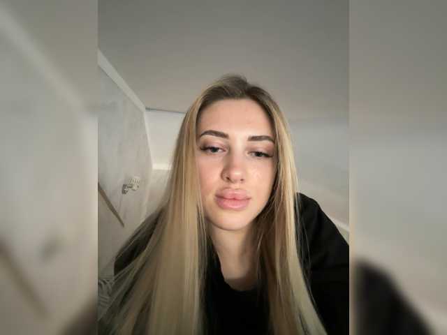 Alina-13-1 live cam on BongaCams