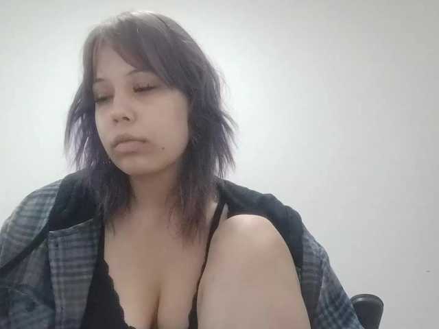 ShebaStrowder live cam on BongaCams