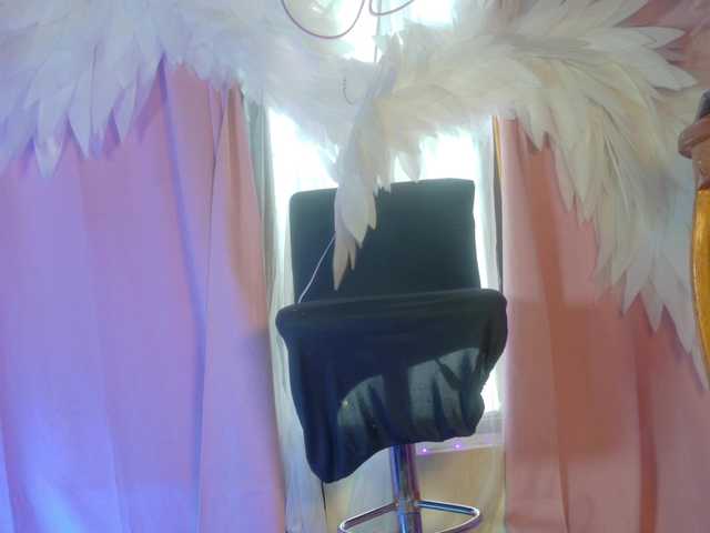 Lina-palace live cam on BongaCams
