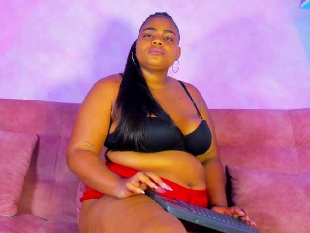 Lina-palace live cam on BongaCams