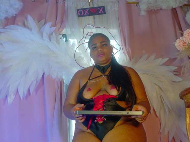 Lina-palace live cam on BongaCams