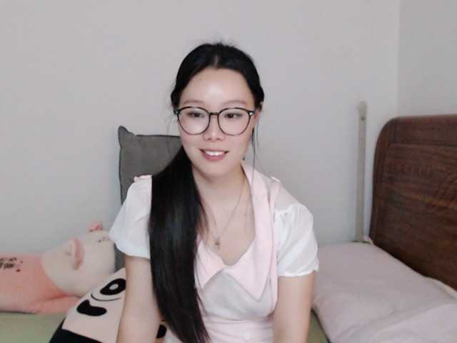 LingZi live cam on BongaCams