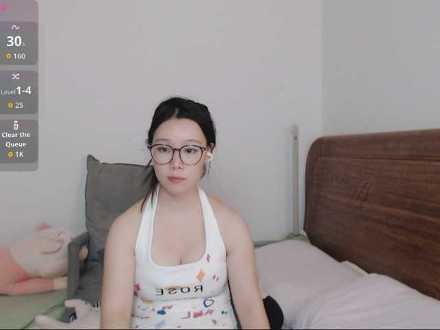 LingZi live cam preview