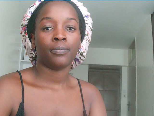 SexiEbonyx live cam on BongaCams