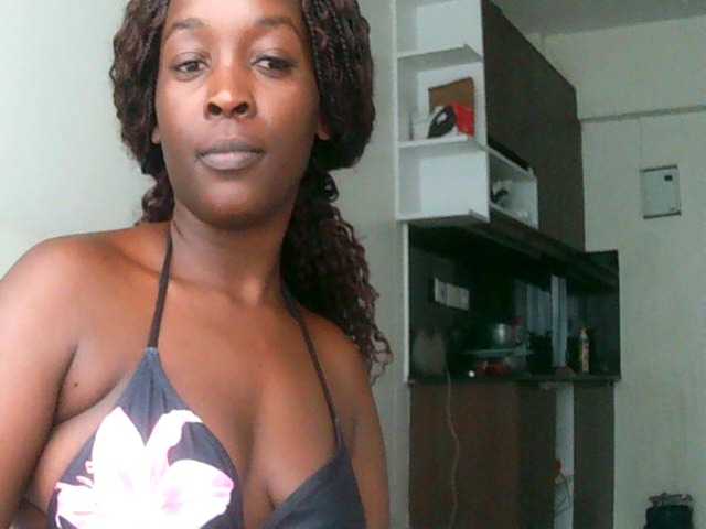 SexiEbonyx live cam on BongaCams
