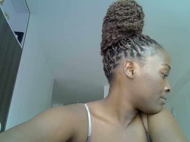 SexiEbonyx live cam on BongaCams