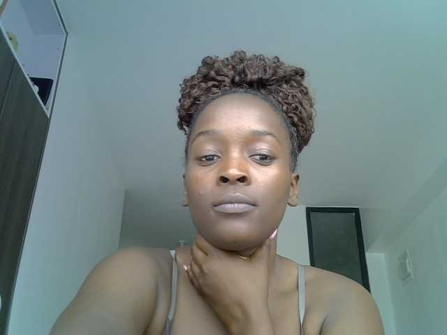SexiEbonyx live cam on BongaCams