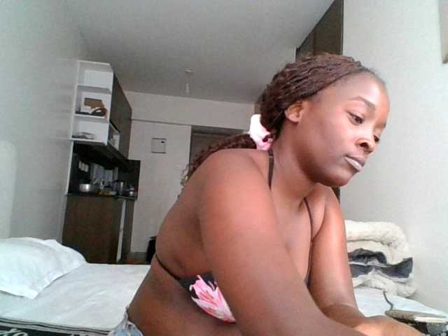 SexiEbonyx live cam on BongaCams