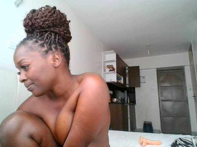 SexiEbonyx live cam on BongaCams
