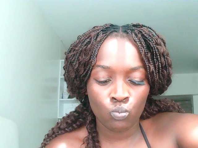 SexiEbonyx live cam on BongaCams