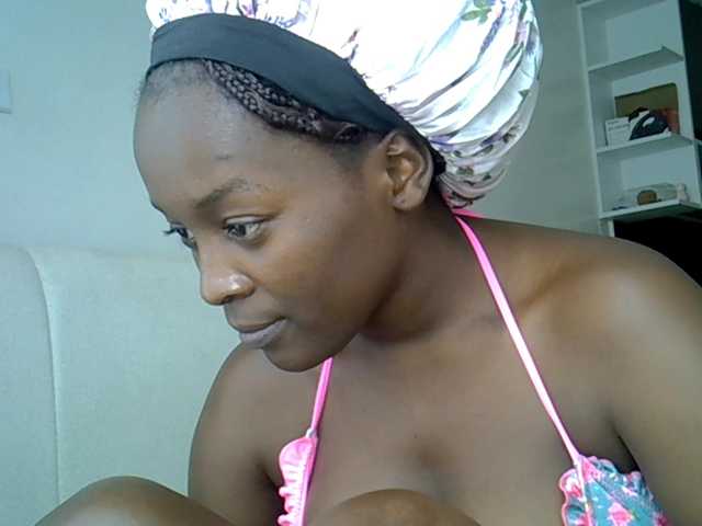 SexiEbonyx live cam on BongaCams