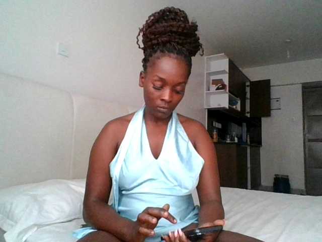 SexiEbonyx live cam on BongaCams