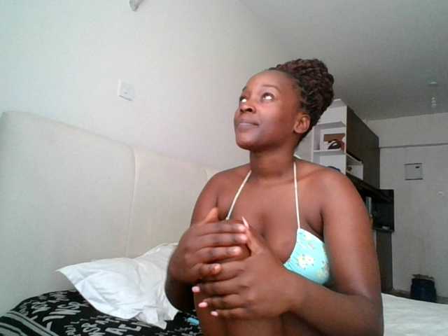 SexiEbonyx live cam on BongaCams