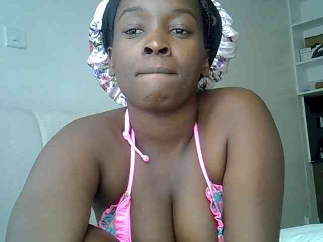 SexiEbonyx webcam
