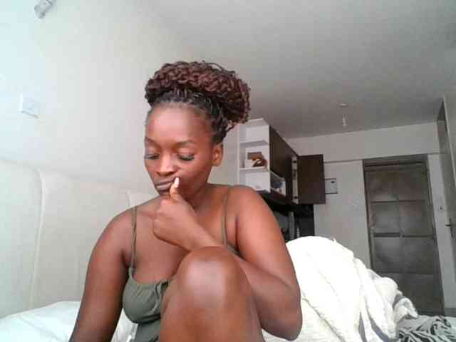 SexiEbonyx webcam