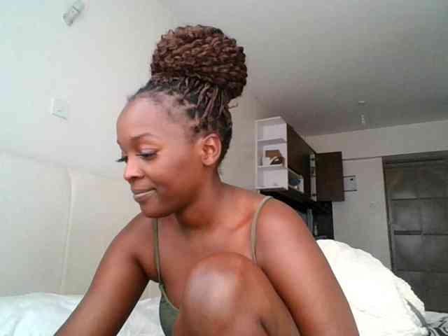 SexiEbonyx webcam