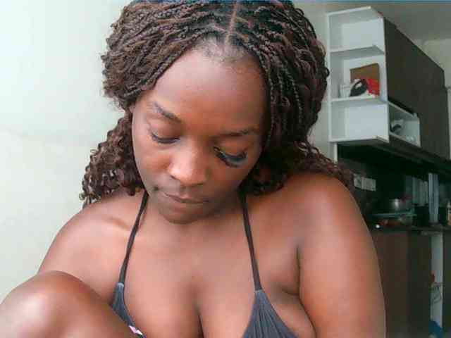 SexiEbonyx webcam