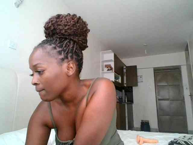 SexiEbonyx webcam
