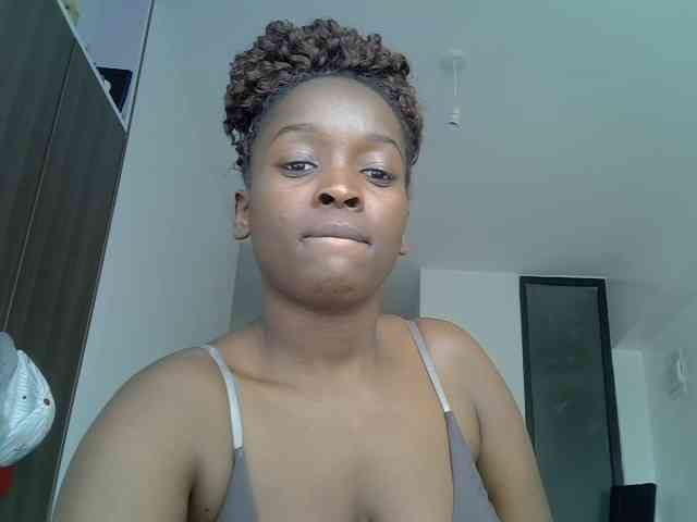 SexiEbonyx webcam