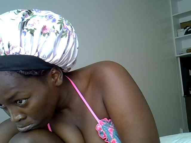SexiEbonyx webcam