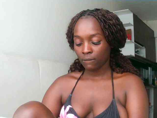 SexiEbonyx webcam
