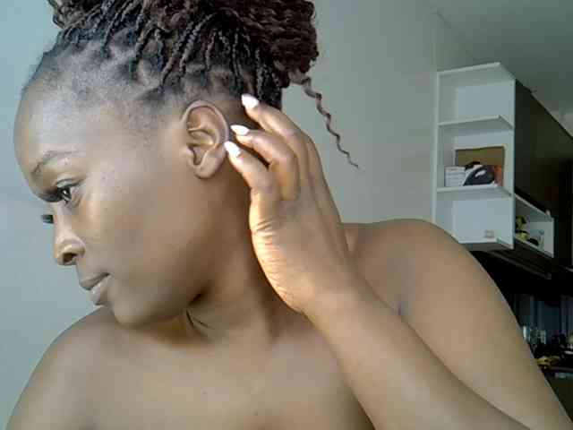 SexiEbonyx webcam