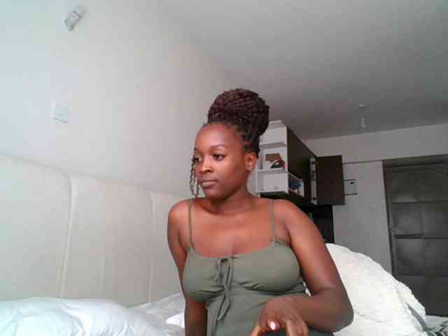 SexiEbonyx webcam