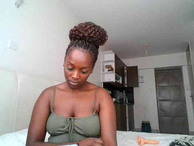 SexiEbonyx webcam