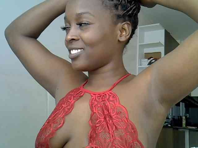 SexiEbonyx webcam