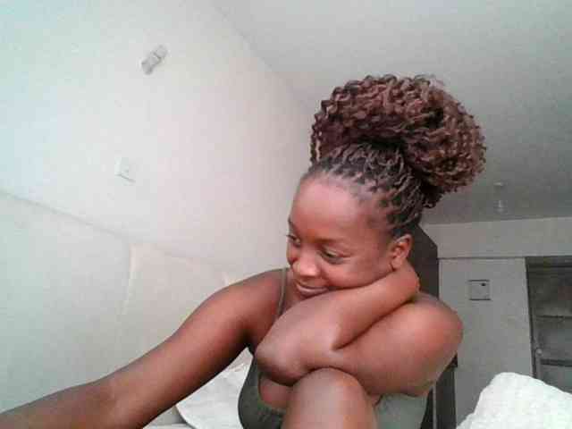 SexiEbonyx webcam