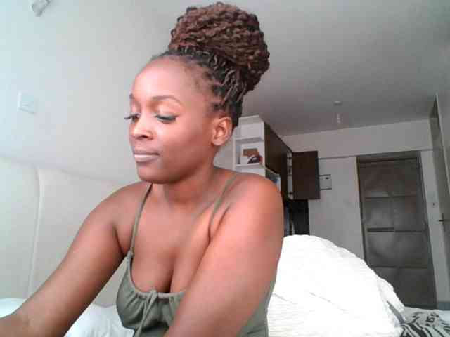 SexiEbonyx webcam