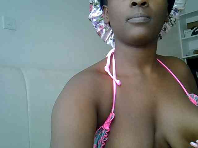 SexiEbonyx webcam