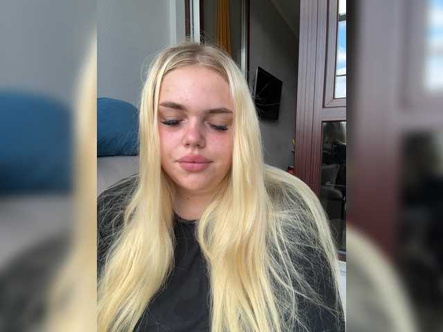 VXXETU live cam preview