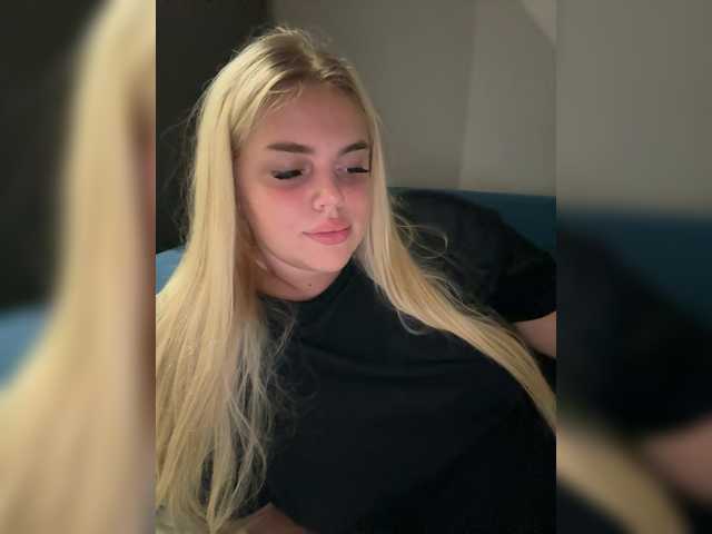 VXXETU live cam preview