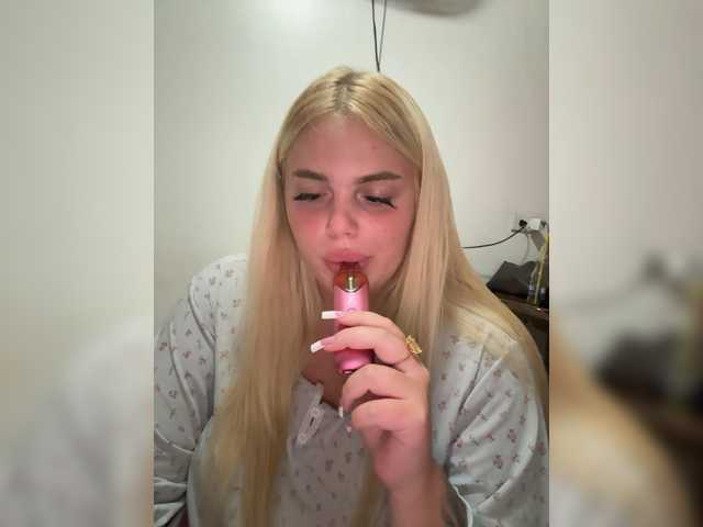 VXXETU, live now on BongaCams