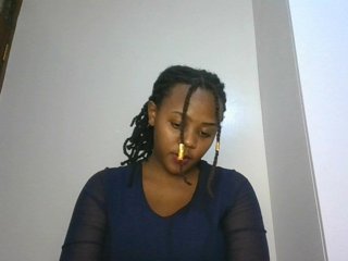 Prettychuque's Live Webcam