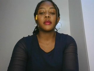 Prettychuque's Live Webcam