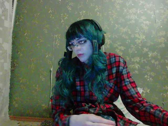 DzetaDelta — live trans cam