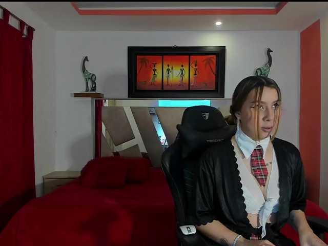 Rossysexxylove live cam on BongaCams