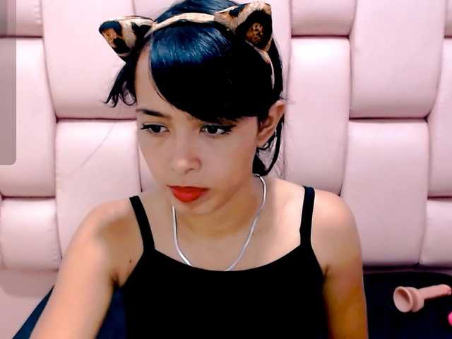 gisela18 live cam on BongaCams
